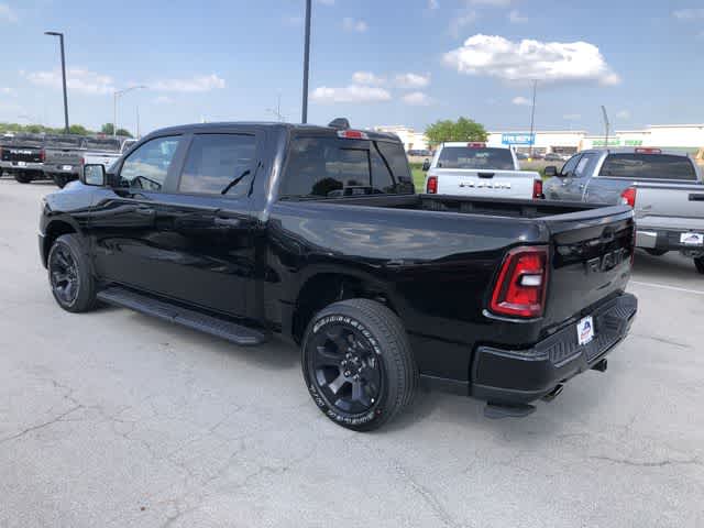 2026 RAM 1500 RAM 1500 EXPRESS CREW CAB 4X4 5'7' BOX