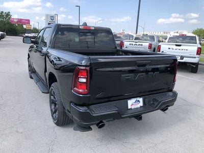 2026 RAM 1500 RAM 1500 EXPRESS CREW CAB 4X4 5'7' BOX