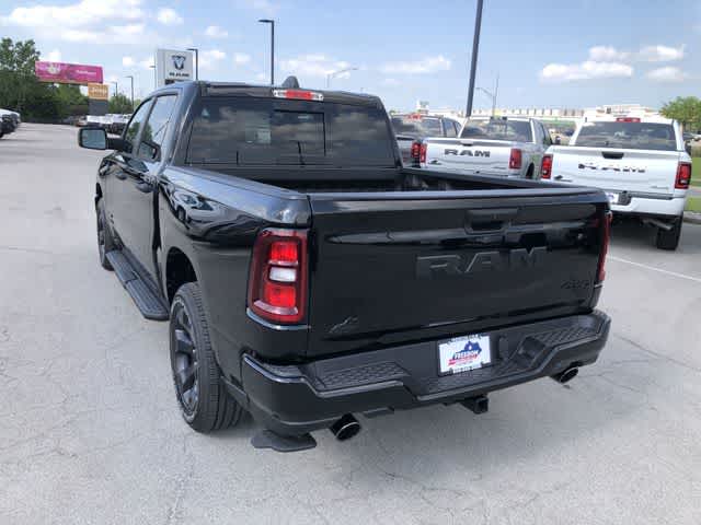 2026 RAM 1500 RAM 1500 EXPRESS CREW CAB 4X4 5'7' BOX