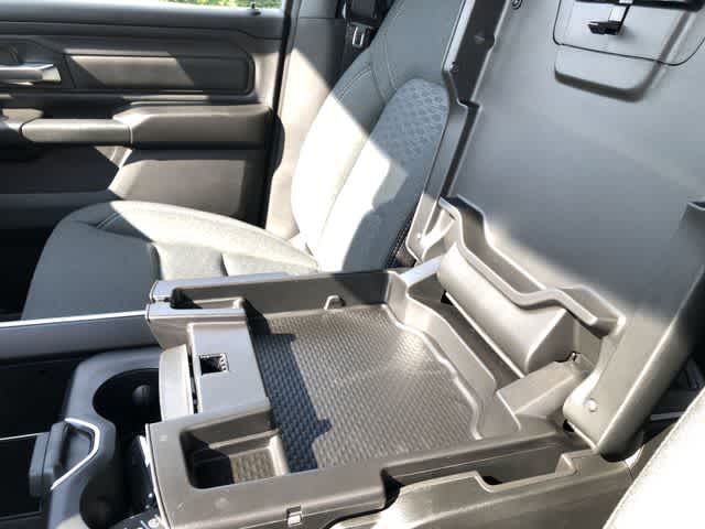 2026 RAM 1500 RAM 1500 EXPRESS CREW CAB 4X4 5'7' BOX