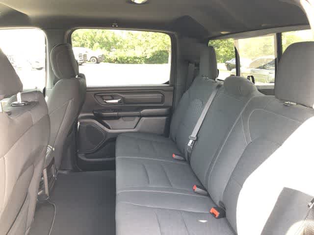 2026 RAM 1500 RAM 1500 EXPRESS CREW CAB 4X4 5'7' BOX