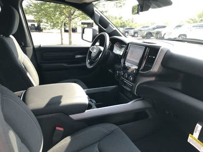 2026 RAM 1500 RAM 1500 EXPRESS CREW CAB 4X4 5'7' BOX