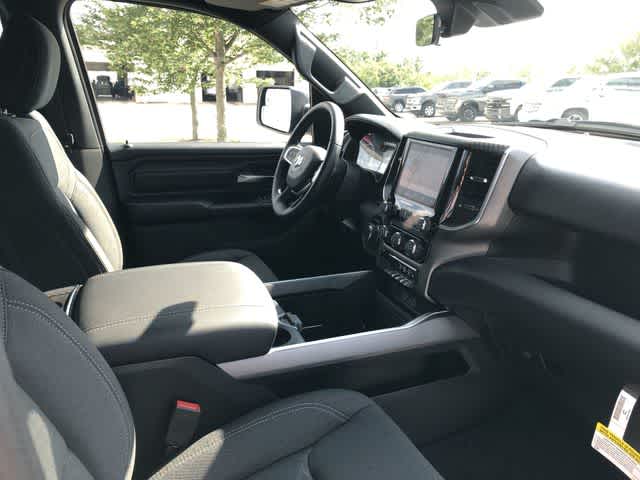 2026 RAM 1500 RAM 1500 EXPRESS CREW CAB 4X4 5'7' BOX