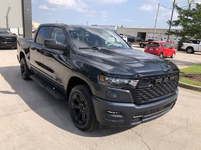 2026 RAM 1500 RAM 1500 EXPRESS CREW CAB 4X4 5'7' BOX
