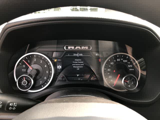 2026 RAM 1500 RAM 1500 EXPRESS CREW CAB 4X4 5'7' BOX
