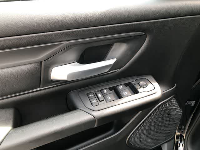 2026 RAM 1500 RAM 1500 EXPRESS CREW CAB 4X4 5'7' BOX