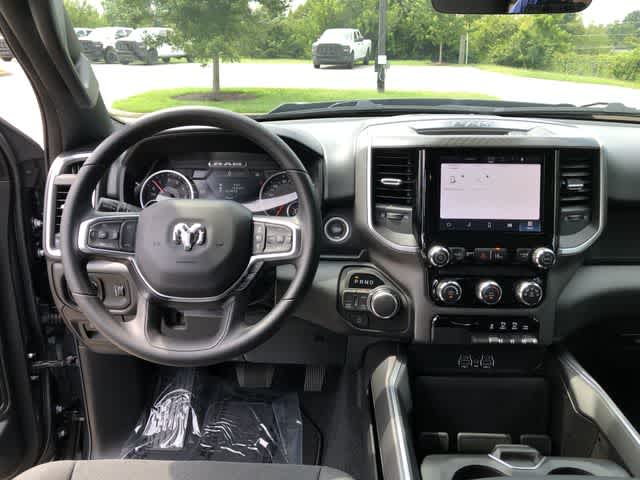 2026 RAM 1500 RAM 1500 EXPRESS CREW CAB 4X4 5'7' BOX