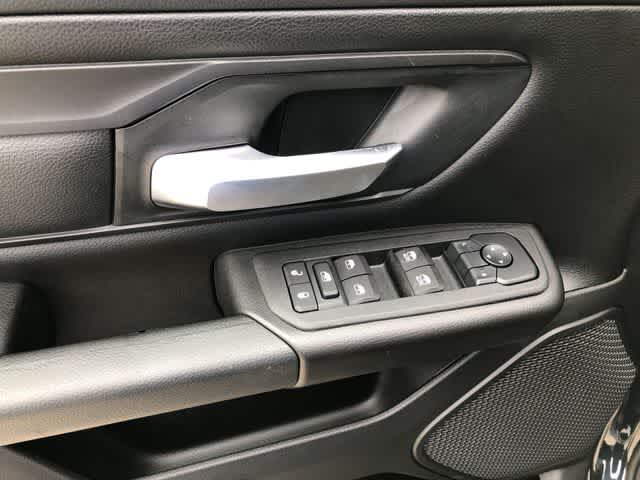 2026 RAM 1500 RAM 1500 EXPRESS CREW CAB 4X4 5'7' BOX