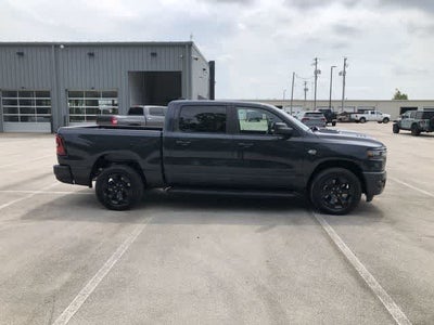 2026 RAM 1500 RAM 1500 EXPRESS CREW CAB 4X4 5'7' BOX