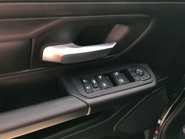 2026 RAM 1500 RAM 1500 EXPRESS CREW CAB 4X4 5'7' BOX