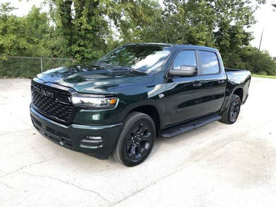 2026 RAM 1500 RAM 1500 EXPRESS CREW CAB 4X4 5'7' BOX