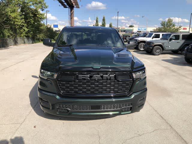 2026 RAM 1500 RAM 1500 EXPRESS CREW CAB 4X4 5'7' BOX