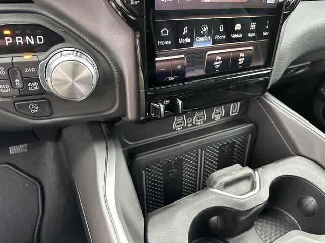 2026 RAM 1500 RAM 1500 LARAMIE CREW CAB 4X4 5'7' BOX