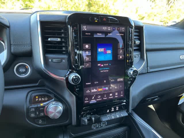 2027 RAM 1500 RAM 1500 LARAMIE CREW CAB 4X4 5'7' BOX
