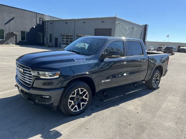 2027 RAM 1500 RAM 1500 LARAMIE CREW CAB 4X4 5'7' BOX