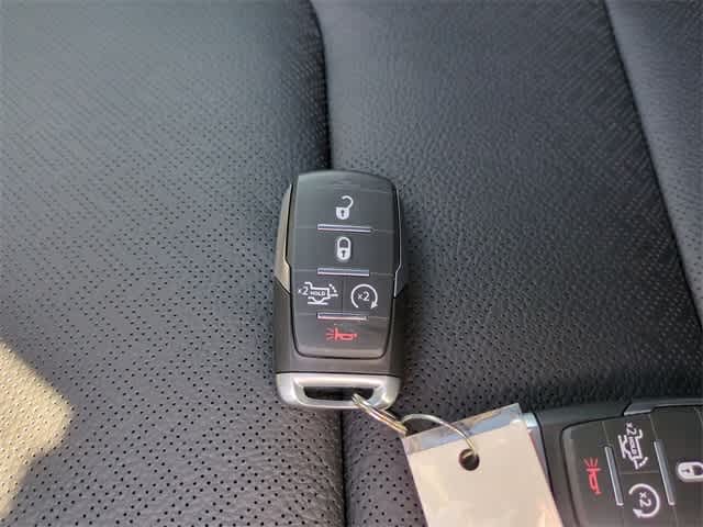 2026 RAM 1500 RAM 1500 LARAMIE CREW CAB 4X4 5'7' BOX