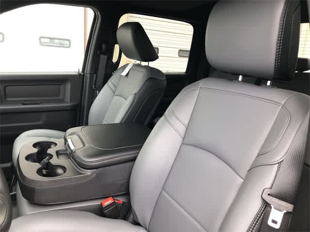 2026 RAM 3500 RAM 3500 TRADESMAN CREW CAB 4X4 8' BOX