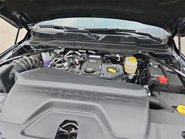 2026 RAM 3500 RAM 3500 TRADESMAN CREW CAB 4X4 8' BOX