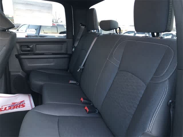 2026 RAM 2500 RAM 2500 BLACK EXPRESS CREW CAB 4X4 6'4' BOX