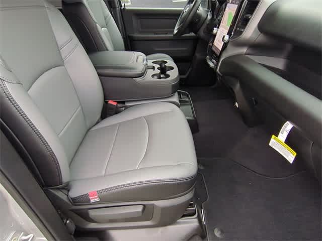 2026 RAM 2500 RAM 2500 TRADESMAN CREW CAB 4X4 6'4' BOX