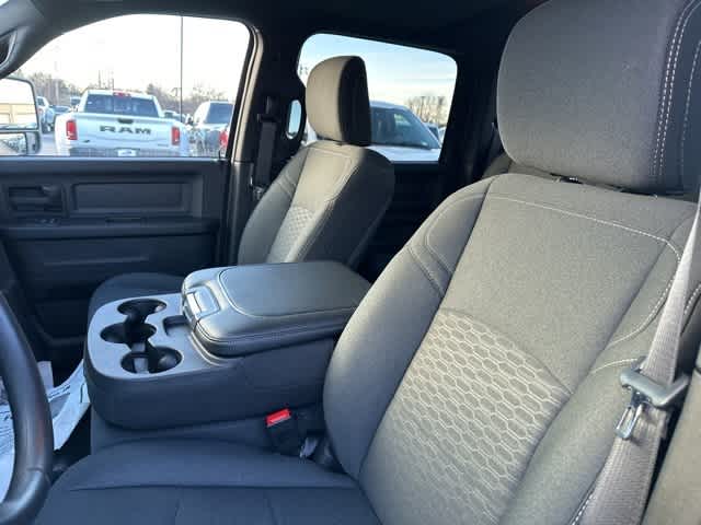 2026 RAM 2500 RAM 2500 BLACK EXPRESS CREW CAB 4X4 6'4' BOX