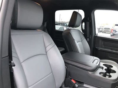 2025 RAM 2500 RAM 2500 TRADESMAN CREW CAB 4X4 6'4' BOX