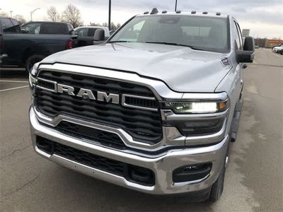 2025 RAM 2500 RAM 2500 TRADESMAN CREW CAB 4X4 6'4' BOX