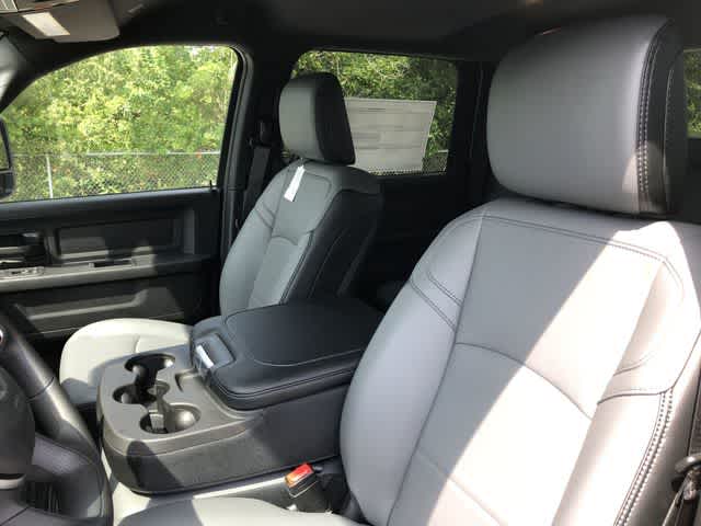 2026 RAM 3500 RAM 3500 TRADESMAN CREW CAB 4X4 8' BOX