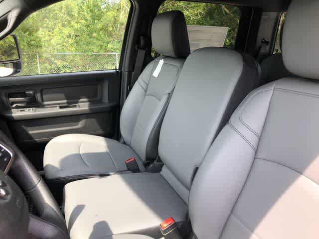 2026 RAM 3500 RAM 3500 TRADESMAN CREW CAB 4X4 8' BOX