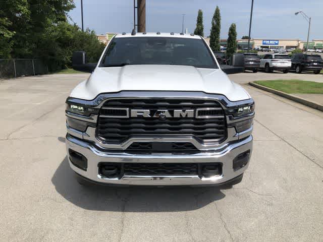 2026 RAM 3500 RAM 3500 TRADESMAN CREW CAB 4X4 8' BOX
