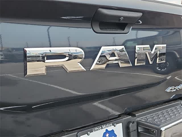 2026 RAM 3500 RAM 3500 TRADESMAN CREW CAB 4X4 8' BOX