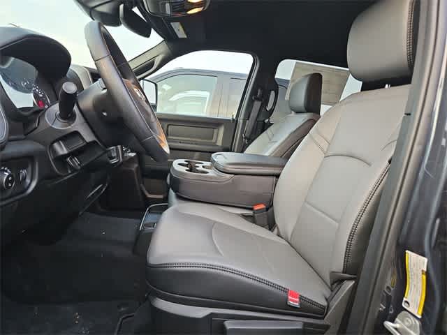 2026 RAM 3500 RAM 3500 TRADESMAN CREW CAB 4X4 8' BOX