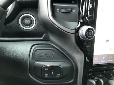 2026 RAM 3500 RAM 3500 TRADESMAN CREW CAB 4X4 8' BOX