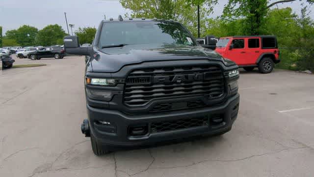 2026 RAM 3500 RAM 3500 TRADESMAN CREW CAB 4X4 8' BOX