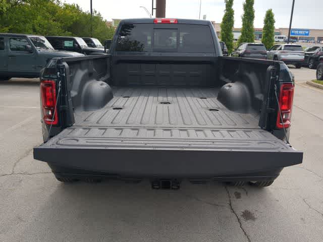 2026 RAM 3500 RAM 3500 TRADESMAN CREW CAB 4X4 8' BOX