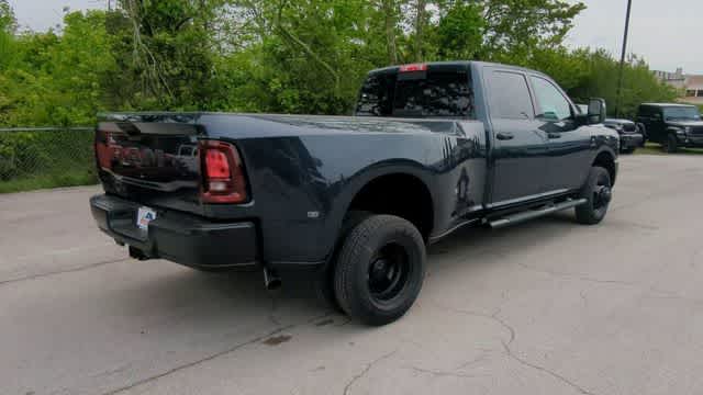 2026 RAM 3500 RAM 3500 TRADESMAN CREW CAB 4X4 8' BOX