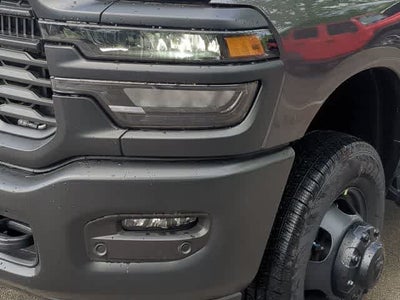 2026 RAM 3500 RAM 3500 TRADESMAN CREW CAB 4X4 8' BOX
