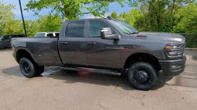 2026 RAM 3500 RAM 3500 TRADESMAN CREW CAB 4X4 8' BOX