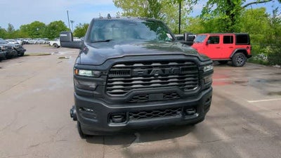 2026 RAM 3500 RAM 3500 TRADESMAN CREW CAB 4X4 8' BOX