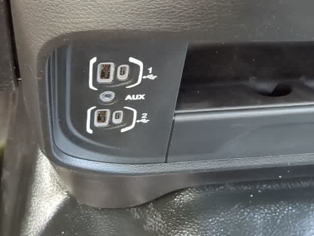 2026 RAM 3500 RAM 3500 TRADESMAN CREW CAB 4X4 8' BOX