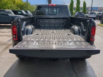 2026 RAM 3500 RAM 3500 TRADESMAN CREW CAB 4X4 8' BOX