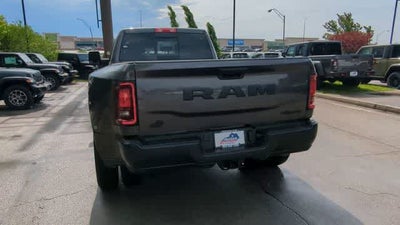 2026 RAM 3500 RAM 3500 TRADESMAN CREW CAB 4X4 8' BOX