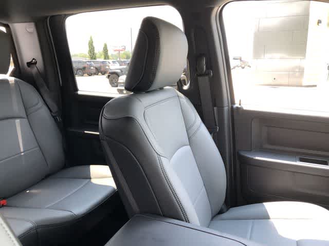 2026 RAM 3500 RAM 3500 TRADESMAN CREW CAB 4X4 8' BOX