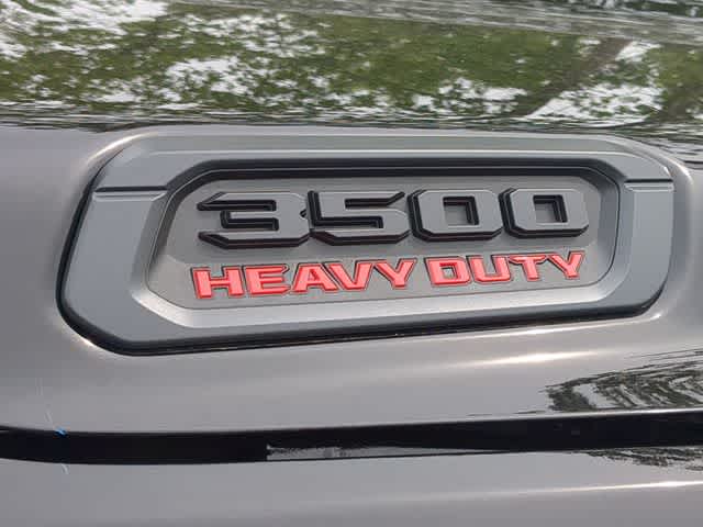 2026 RAM 3500 RAM 3500 TRADESMAN CREW CAB 4X4 8' BOX