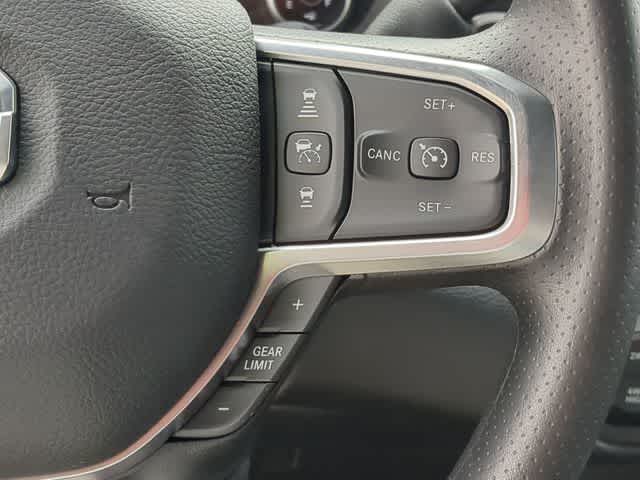 2026 RAM 3500 RAM 3500 TRADESMAN CREW CAB 4X4 8' BOX