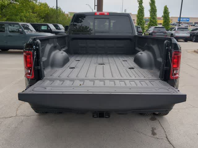 2026 RAM 3500 RAM 3500 TRADESMAN CREW CAB 4X4 8' BOX