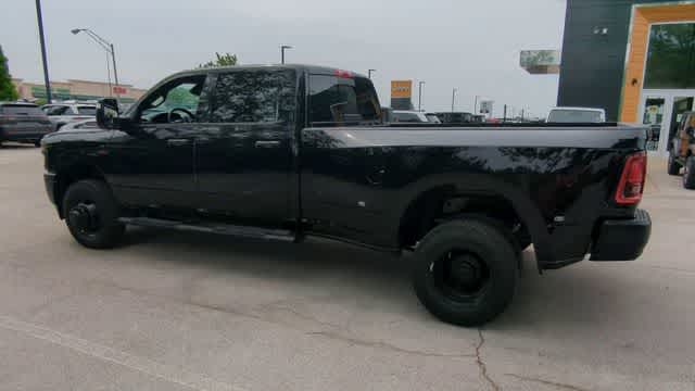 2026 RAM 3500 RAM 3500 TRADESMAN CREW CAB 4X4 8' BOX