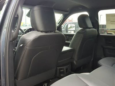 2026 RAM 3500 RAM 3500 TRADESMAN CREW CAB 4X4 8' BOX