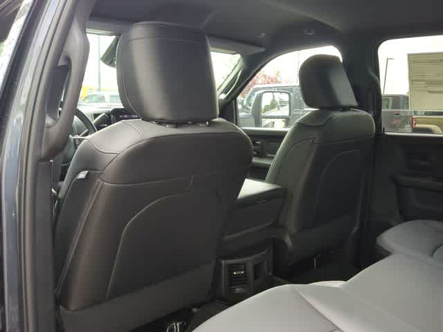 2026 RAM 3500 RAM 3500 TRADESMAN CREW CAB 4X4 8' BOX