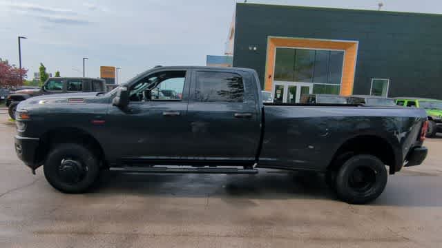 2026 RAM 3500 RAM 3500 TRADESMAN CREW CAB 4X4 8' BOX